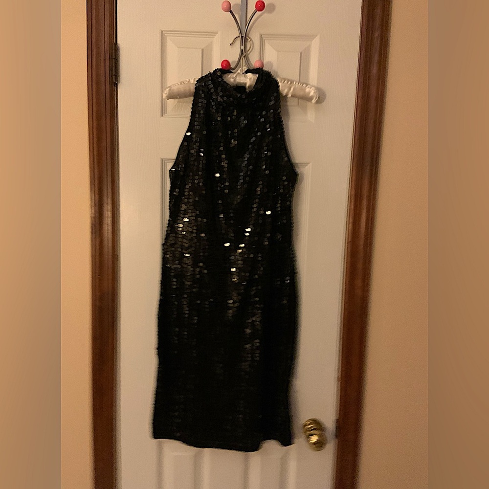 Women’s Black Sequenced Dress Formal Sleeveless Button collar Size 12